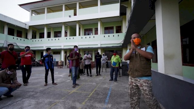 Wagub Sulsel Kembali Kunjungi Mahasiswa, Kali Ini Asrama Fakfak Papua Barat.