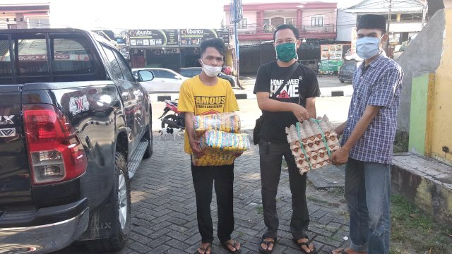 Mahasiswa Asal NTT Menerima Bantuan Wagub Sulsel