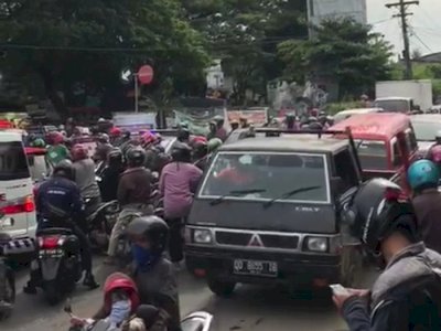 Hari Pertama PSBB Gowa, Kemacetan Terjadi di Seluruh Perbatasan Gowa-Makassar