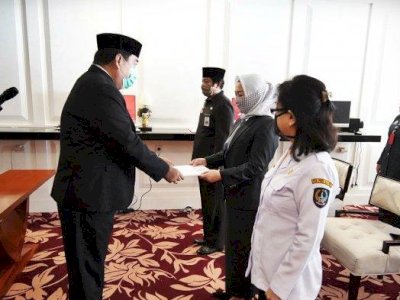 Penuhi Kebutuhan Organisasi, Sekprov Lantik 13 Pejabat Administrator dan Pengawas