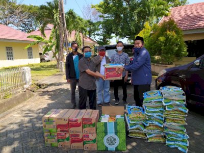 Wagub Sulsel Serahkan Bantuan Bagi Mahasiswa Terdampak Covid-19 FTK UIN Alauddin