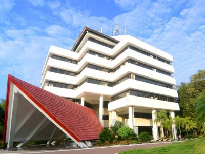 Tanpa Gelaja, 25 Pegawai Unhas Terkonfirmasi Positif Covid-19