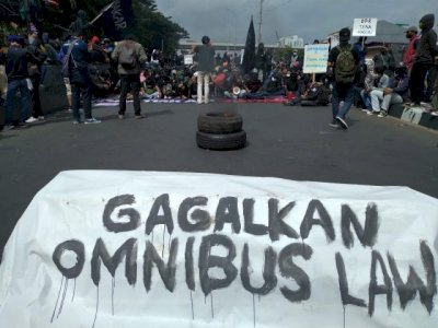LBH Desak Polisi Bebaskan 37 Demonstran RUU Cipta Kerja di Makassar