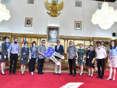 Bank Mayapada Sumbang 2 Unit Mobil Untuk Penanganan Covid-19 di Sulsel