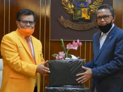 Rektor UNM terima 2500 Alat Rapid Test dari Gubernur Sulsel