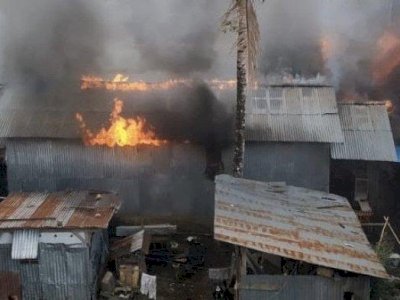 Kebakaran Hanguskan Dua Rumah di Tallunglipu, Toraja Utara
