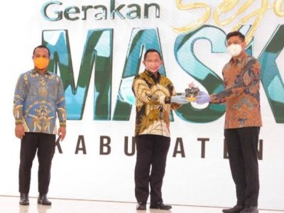 Mendagri Resmikan Gerakan Sejuta Masker di Gowa