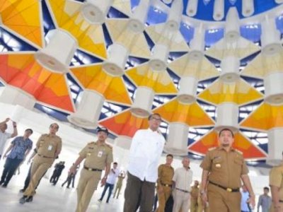 Ungkit Kontorversi Masjid Kubah 99, Gubernur NA: Hanya di Makassar Ada Undangan Shalat Jumat