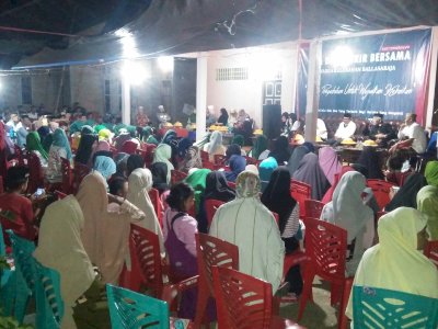 Undang TSY-Makkasau, Warga Ballasaraja Gelar Doa dan Zikir Bersama