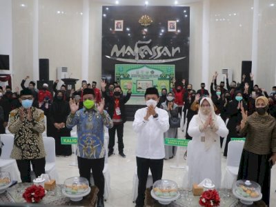 Bersama Kafilah Kota Makassar, Wagub Sulsel Ikuti Pembukaan MTQ XXXI Secara Virtual