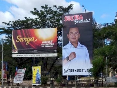 Panaskan Mesin Pilgub Sultra 2023, Bilboard Raksasa Bahtiar Maddatuang Kokoh di Kendari
