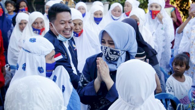 Kompaknya Ibu-ibu Majelis Taklim di Maccini Sombala Doakan Danny-Fatma