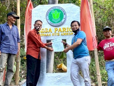 Ketua STIE AMKOP Resmikan Tugu Desa Binaan LP3M STIE AMKOP