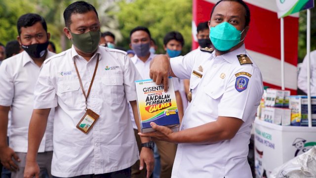 Beri Manfaat Untuk Petani, Wagub Sulsel Launching Mobil Uji Tanah PT Petrokimia Gresik