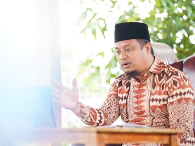 Di Temu Virtual Dengan Mahasiswa Baru Teknik Unhas, Ini Pesan Wagub Sulsel