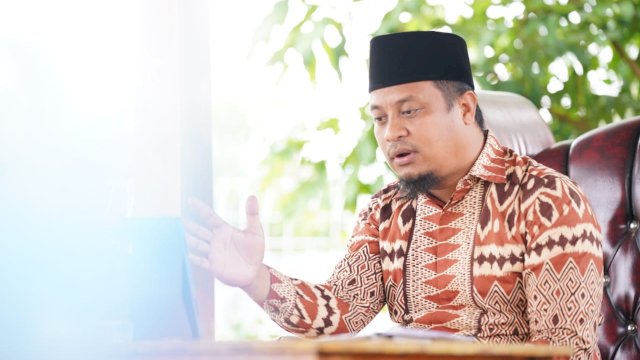 Di Temu Virtual Dengan Mahasiswa Baru Teknik Unhas, Ini Pesan Wagub Sulsel