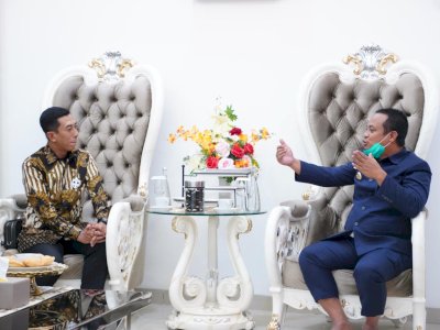 Malam-malam, Putra Moeldoko Kunjungi Rujab Wagub Sulsel