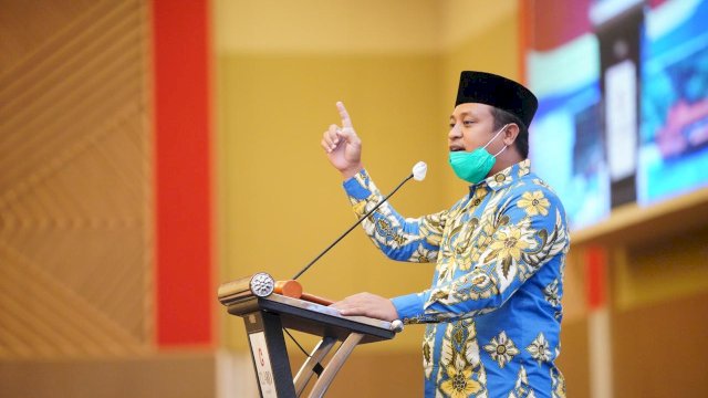 Wagub Sulsel Andi Sudirman Sulaiman saat membuka forum Konsultasi Publik Perubahan RPJMD