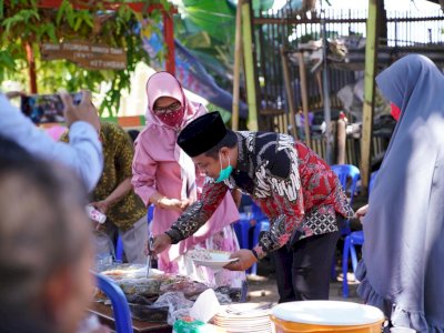 Panen Perdana, Warga Buntusu Undang Wagub Andi Sudirman Makan Bersama