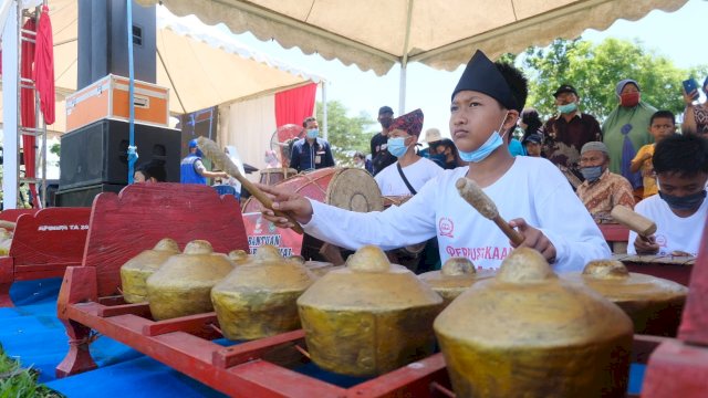 Saat Masuk di Desa Kertoraharjo, Gubernur Merasa Berada di Bali