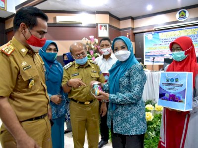Bantu Tingkatkan Nilai Jual Garam, Lies F Nurdin Dukung Petani dengan Pelatihan