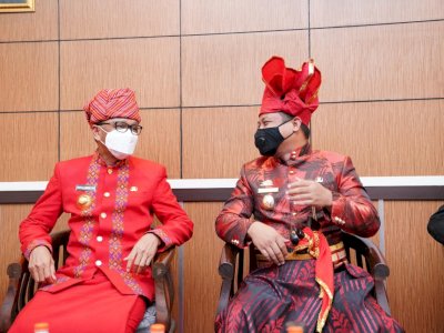 Padukan Pakaian Adat Bugis Makassar dan Passapu, Wagub Sulsel Hadiri Paripurna 351 Tahun Provinsi Sulawesi Selatan