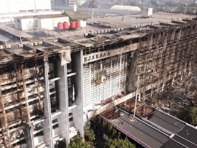 Polri Nyatakan Kebakaran Kejagung Berasal dari Rokok Kuli Bangunan
