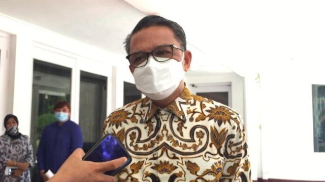 Respon Gubernur Sulsel Terhadap Aksi Unjuk Rasa Omnibus Law.