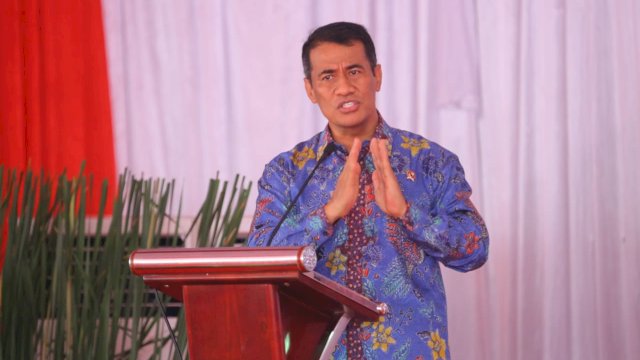 Andi Amran Sulaiman Bakal Mendapat Anugrah Tanda Kehormatan *Pengamat: Ini Bukti Prestasi dari Andi Amran