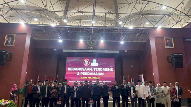 Kepala BNPT RI Ajak Mahasiswa KKN UIN Alaudddin Edukasi Masyarakat Bahaya Radikalisme