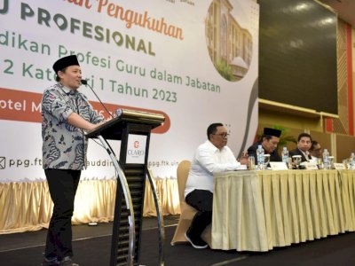 Kemenag Bersama UIN Alauddin Makassar Cetak Guru Profesional untuk Indonesia Emas