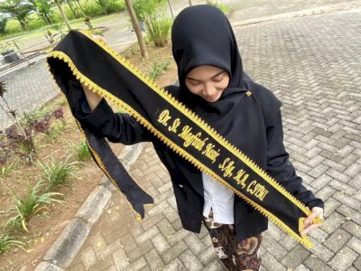 Sosok St Magfirah Nasir, Doktor Termuda UIN Alauddin dengan Karier dan Prestasi Cemerlang
