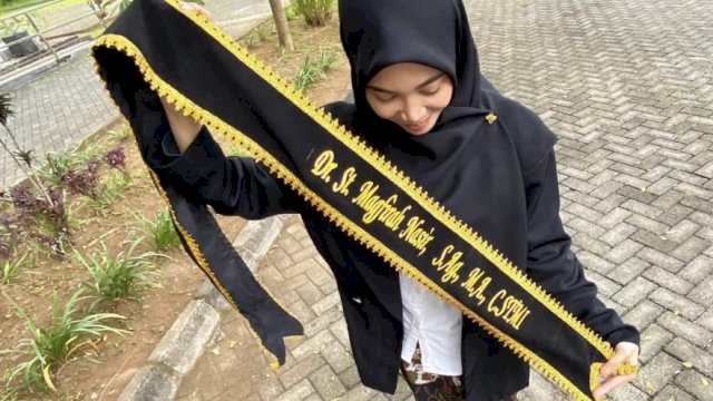 Sosok St Magfirah Nasir, Doktor Termuda UIN Alauddin dengan Karier dan Prestasi Cemerlang