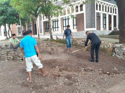 Bagian Umum UIN Alauddin Makassar Lakukan Perbaikan Fasilitas Kampus