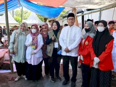 Momentum Idul Adha, Wali Kota Makassar Danny Pomanto Ikut Berkurban Sapi