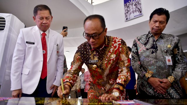 Pj Gubernur Sulawesi Selatan Prof Zudan Resmikan Ruang Tumbuh Kembang Anak di RSKD Dadi