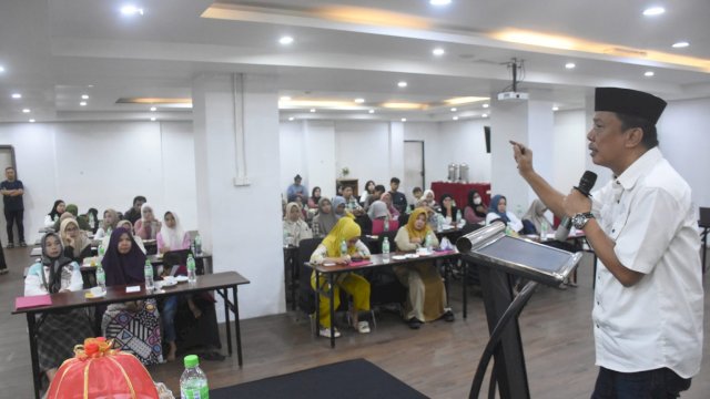 Sosialisasi Pendidikan, Wahab Tahir: Orang Yang Berilmu Lebih Tinggi Derajatnya