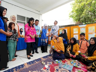 Didampingi Ninuk Zudan, Menteri PPA Apresiasi Program Pemerintah Desa Temmappadue di Kabupaten Maros