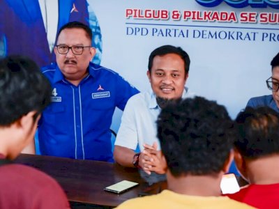 ASS Kembalikan Formulir Cagub, Disambut Ketua DPD Demokrat Sulsel