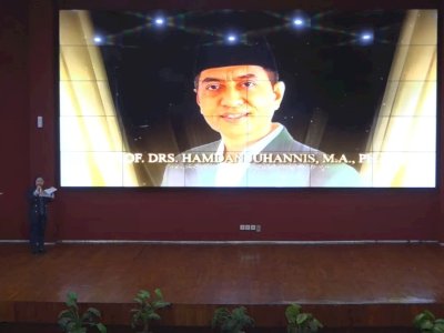 Rektor UIN Alauddin Makassar Raih Penghargaan Tokoh Akademisi di Kabar Awards 2024