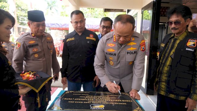 Kapolrestabes Makassar Resmikan Sekertariat FKPM Sektor Manggala