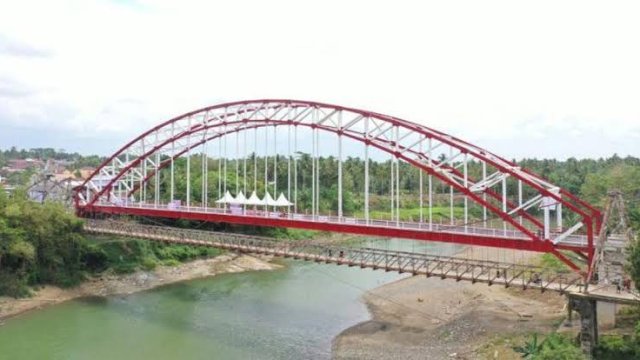 Bukti Keberhasilan Andi Sudirman di Sulsel: Jembatan Andalan Pacongkang dan Jalan 500 Km