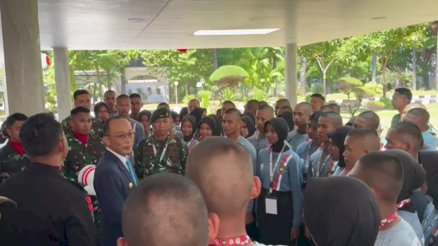 Pj Gubernur Sulsel Prof Zudan Izinkan Paskibraka Tetap Berhijab