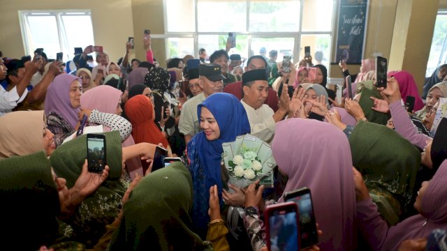 Disambut Selawat, Fatmawati Ajak Perempuan Takalar Bersatu di Pilgub Sulsel