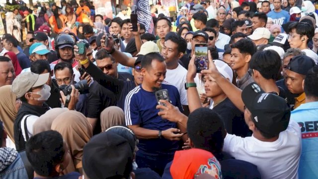 Puluhan Ribu Warga Ikuti Jalan Anti Mager Bareng Andi Sudirman, Teriak “Andalan Hatiku