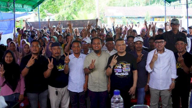 Sambut Kehadiran Andi Sudirman, Warga Serukan : Andalan Hati, 02 Menang !