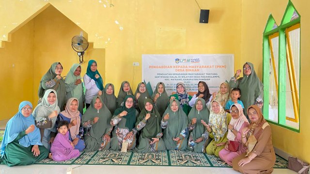 Mengabdi! Dosen FEB UMI Edukasi Sertifikasi Halal Pelaku UMKM di Desa Padang Lampe