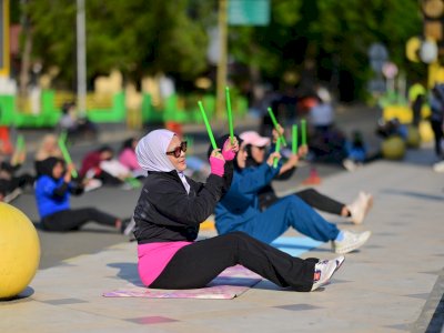 Fatmawati Pimpin Sesi Pound Fit di Soppeng, Disambut Antusias Warga