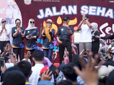 Rekor MURI Tercipta di Jalan Sehat HUT Sulsel ke-355