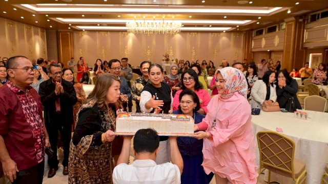 Hadiri Ultah Tokoh Masyarakat Kristen, Fatmawati Disambut Penuh Kekeluargaan